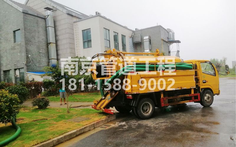 246科技园小区化粪池清理