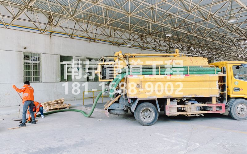 258科技园工厂抽污水