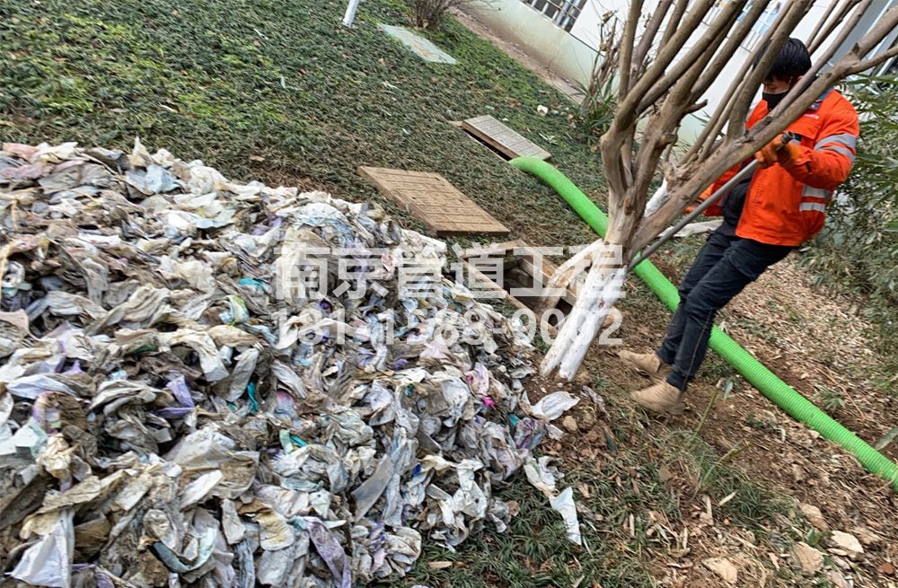 315科技园化粪池垃圾清理